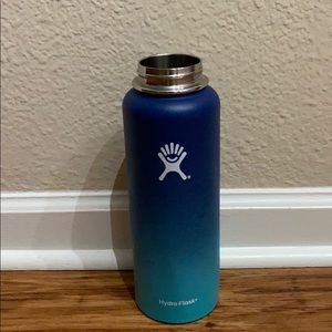 Blue Gradient Hydroflask